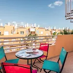 아파트 Penthouse *